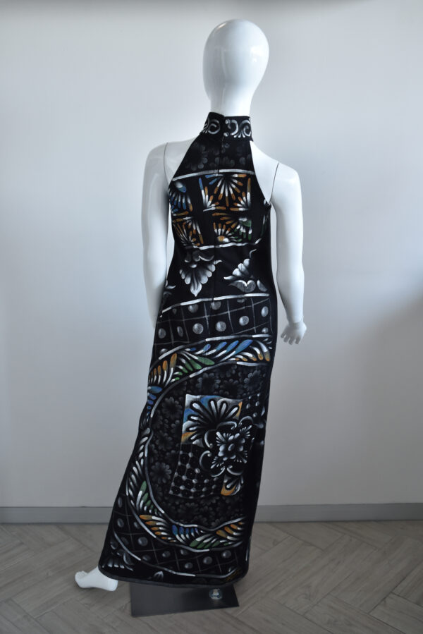 Vestido largo sin mangas, cuello mao. - Image 2