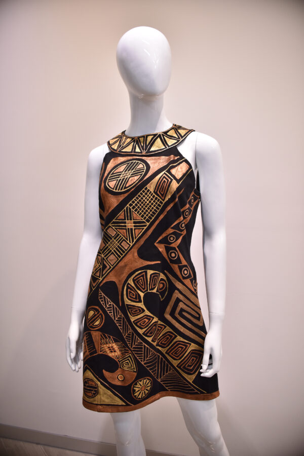 Vestido corto sin mangas, cuello halter. - Image 2