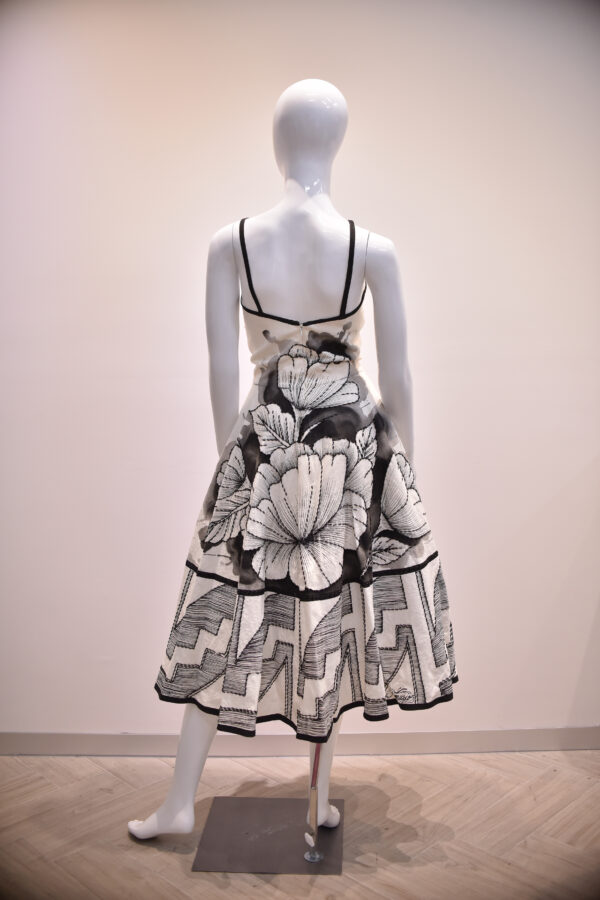 Vestido escote con tirantes